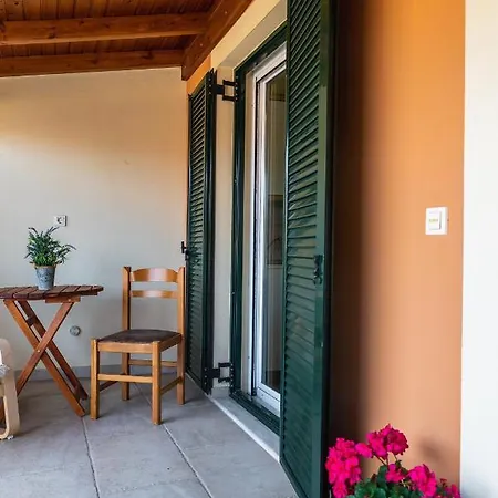 Appartement Julia΄s Alepou